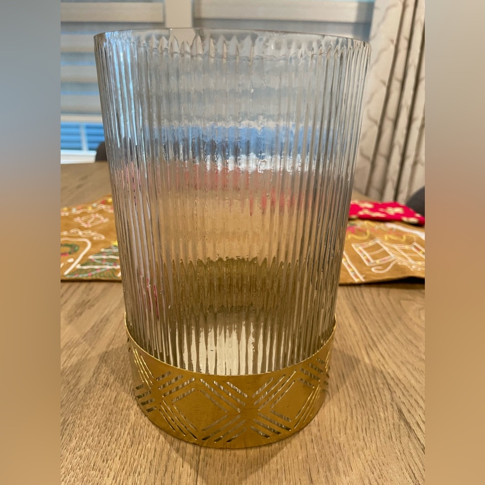 Not for Sale. Item donated to goodwill. PM won’t let me delete listing